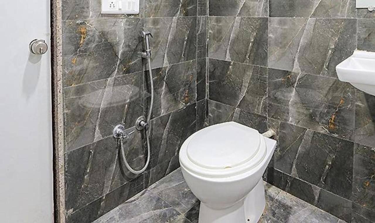 Fabhotel The Heaven Ahmedabad Buitenkant foto