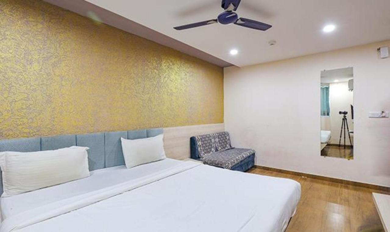 Fabhotel The Heaven Ahmedabad Buitenkant foto